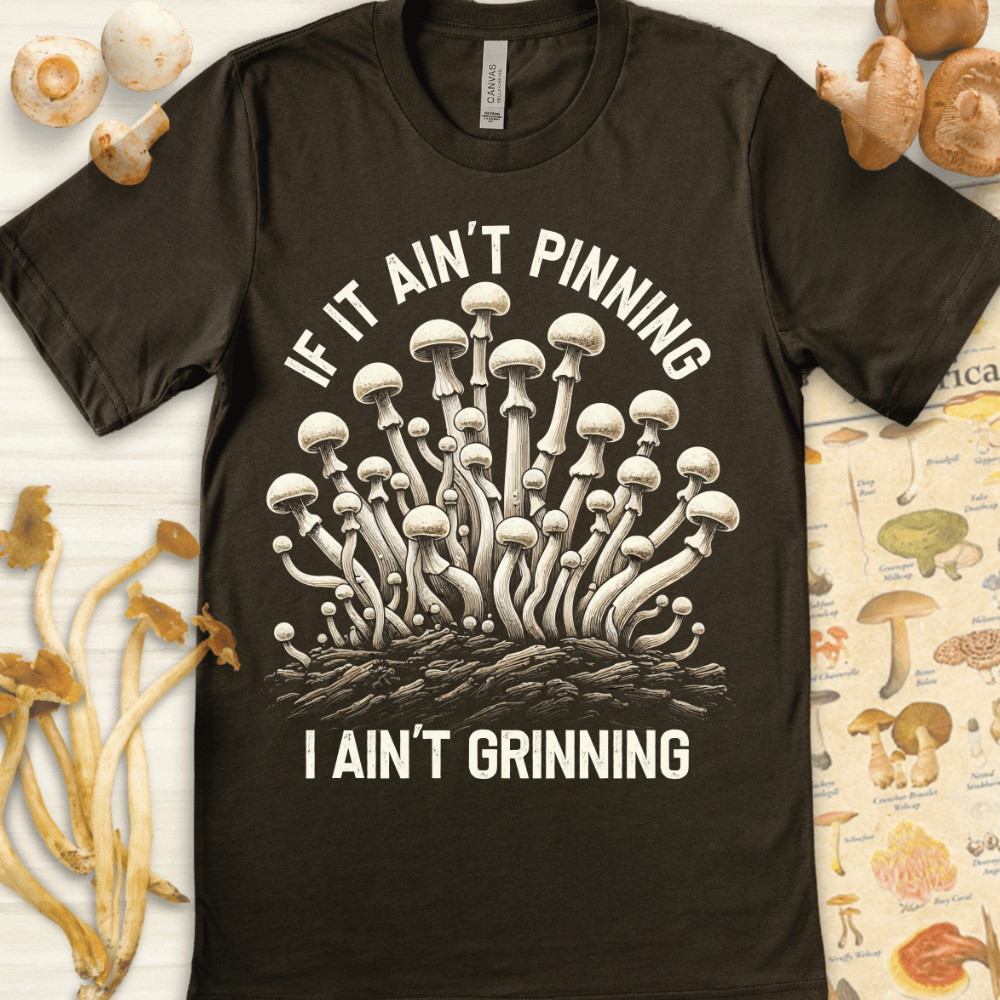 Pinning Grinning Tee Dark Green
